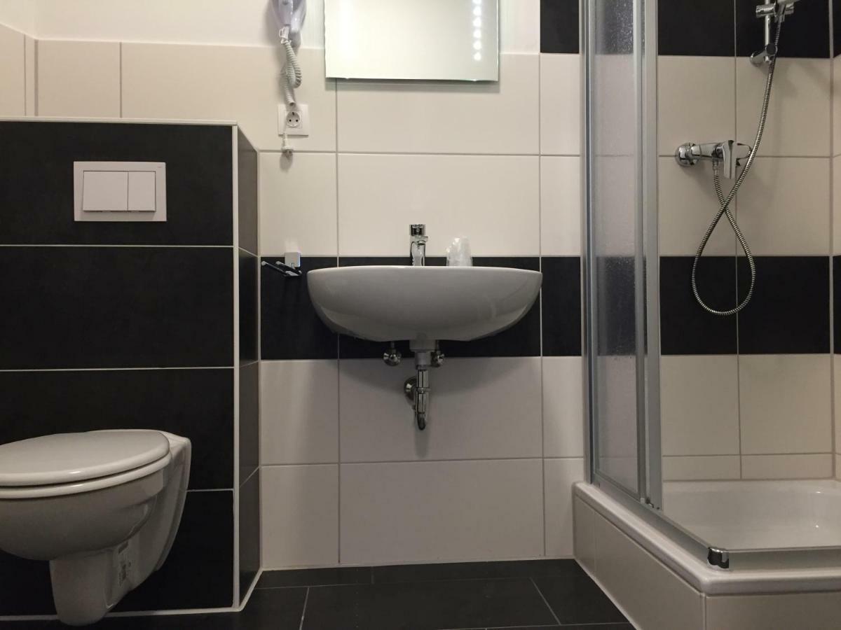 Haus Tannenhof Hotel Hannover Eksteriør billede